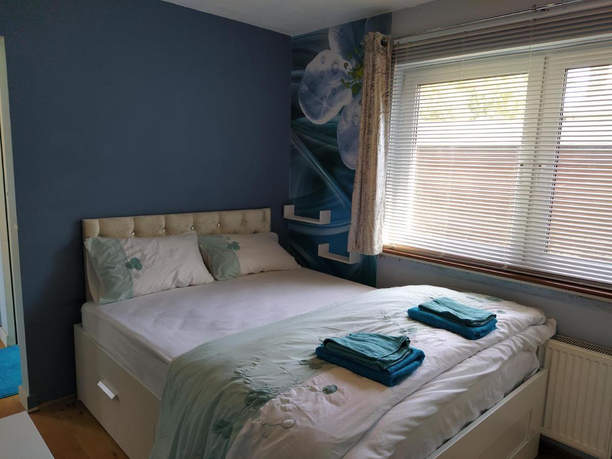 Self Catering Studio Flat Apartment Edinburgh Exterior photo