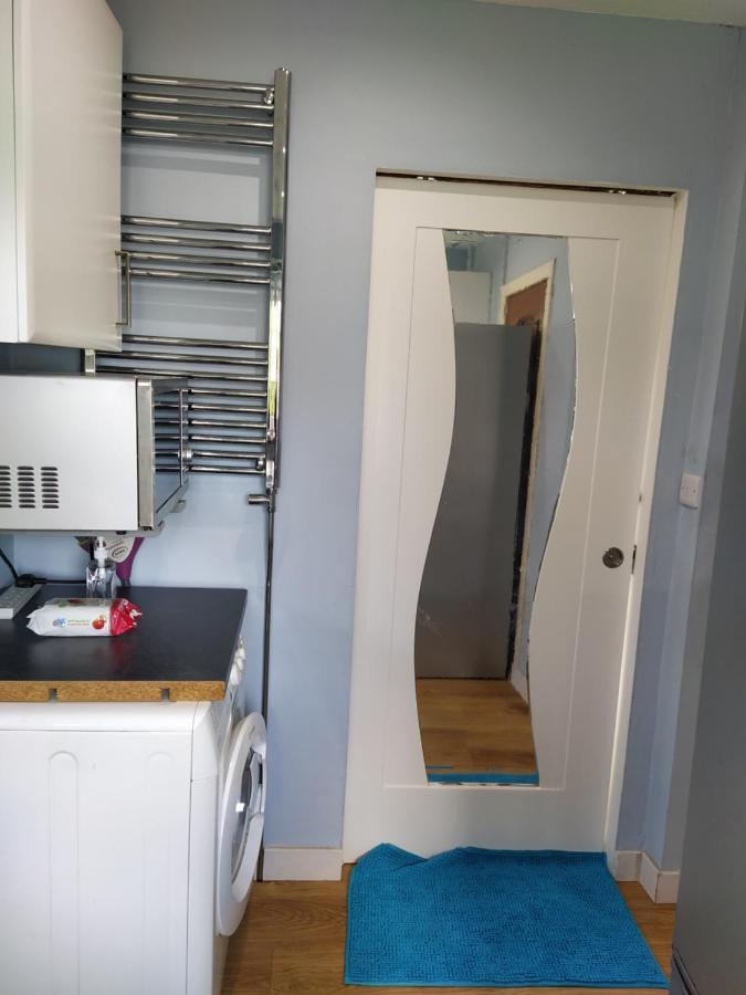 Self Catering Studio Flat Apartment Edinburgh Exterior photo